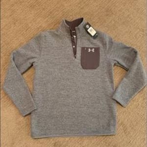 Underarmour sweater